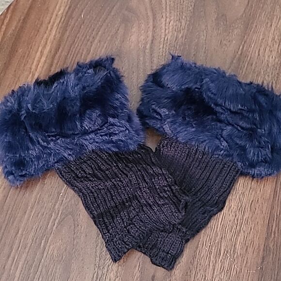 Navy Blue Faux Fur Boot Cuffs, NWOT - Picture 4 of 5